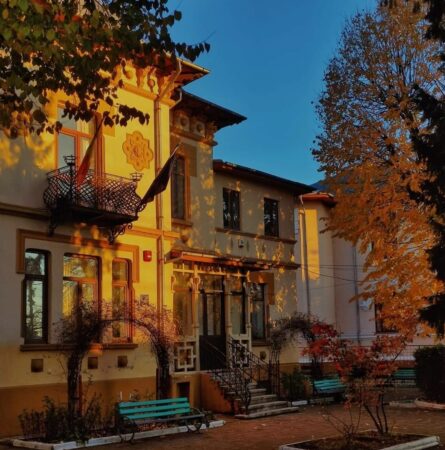 Liceul de Arte ,,Bălașa Doamna” a obținut pentru a șasea oară, consecutiv, titlul de ,,Școală Europeană” Liceul de Arte ,,Bălașa Doamna" a obținut, pentru a șasea oară, consecutiv, titlul de ,,Școală Europeană", ceea ce marchează o certificare