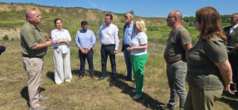 Garda Forestieră Ploiești a finalizat cu succes un alt  proiect de împădurire pe o suprafață de 32,6  hectare în comuna Șotânga din