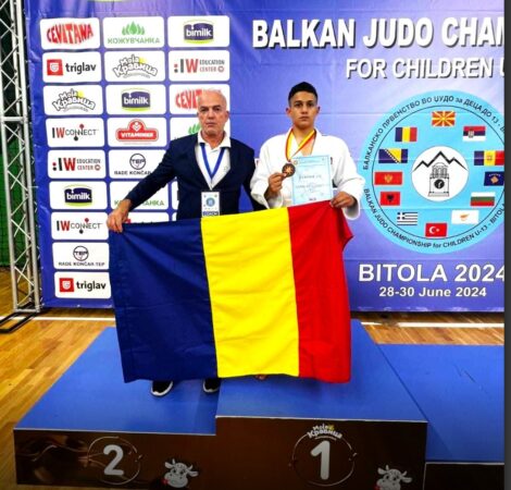 Iliuță Dobra a cucerit medalia de bronz la Campionatul Balcanic U13 Iliuță Dobra a reprezentat cu fruntea sus România la ediția din acest an a Campionatului Balcanic de judo U13.