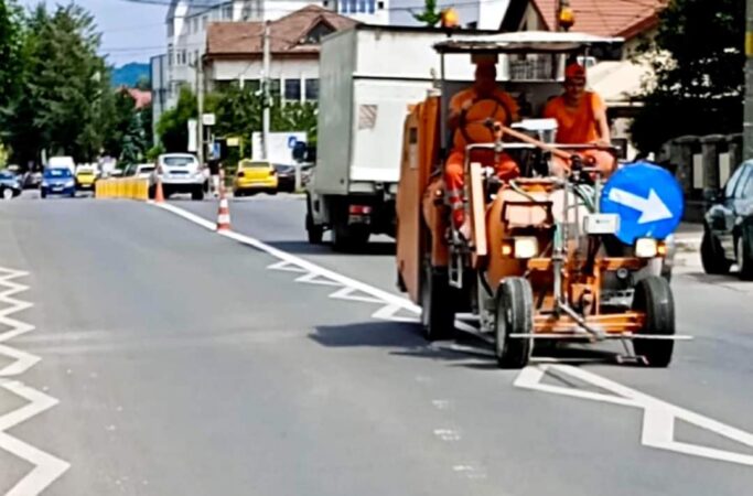 Această acțiune a fost coordonată de Compania Națională de Administrare a Infrastructurii Rutiere (CNAIR) și Direcția Regională de Drumuri