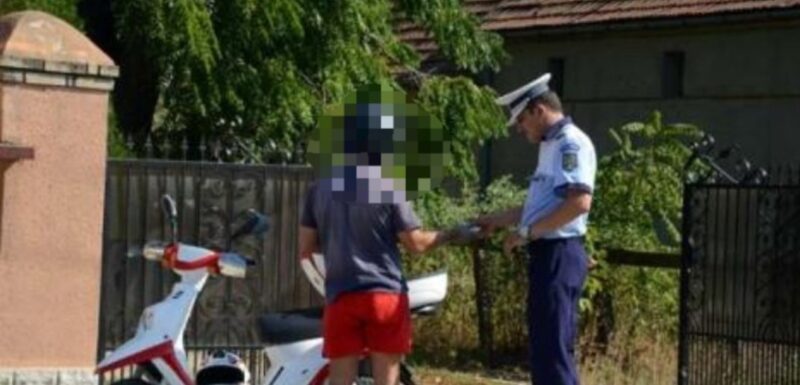 PERICOL PUBLIC: Un copil de 11 ani, a furat un moped și a plecat la plimbare prin comună Un minor de 11 ani din satul Voia, comuna dâmbovițeană Crângurile, a fost surprins de către polițiști conducând un moped pe drumul județean 702A