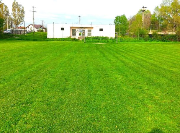 În fotbalul județean dâmbovițean, opt cluburi nu vor avea drept de promovare în următoarele sezoane În urma deciziilor din lumea fotbalului județean , un număr de opt cluburi se confruntă cu interdicția de a promova în următoarele sezoane.