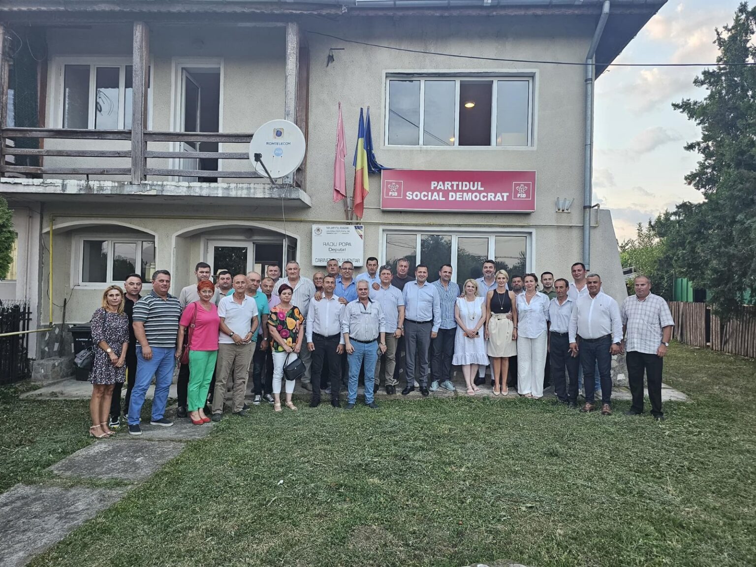 PSD Dâmbovița a început analiza rezultatelor alegerilor din 9 iunie Președintele PSD Dâmbovița, Corneliu Ștefan, a anunțat că a început analiza detaliată a rezultatelor obținute de organizația