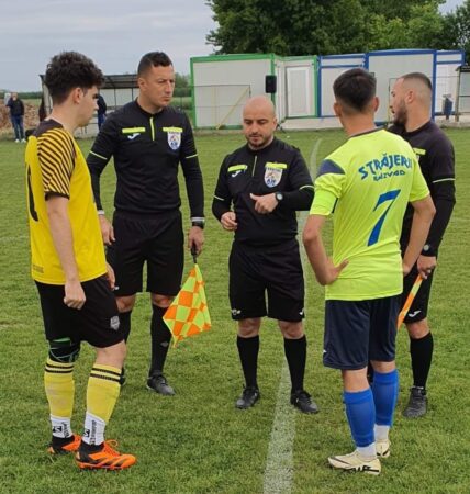 ACS Străjerii Răzvad și ACS Unirea Bucșani, nu s-au mai înscris pentru noua ediție de campionat la Liga 4 În contextul înscrierii pentru noua ediție de campionat la Liga 4 (2004-2005), mai multe echipe din Dâmbovița au depus documentația necesară