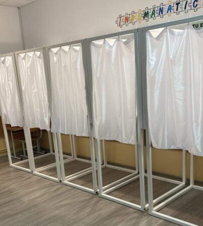 Secțiile de votare pentru alegerile parlamentare pot fi aceleași cu cele folosite pentru scrutinul prezidențial Data alegerilor a fost stabilită:24 noiembrie alegeri prezidențiale turul I, 1 decembrie alegeri prezidențiale turul II și 8 decembrie alegeri parlamentare.
