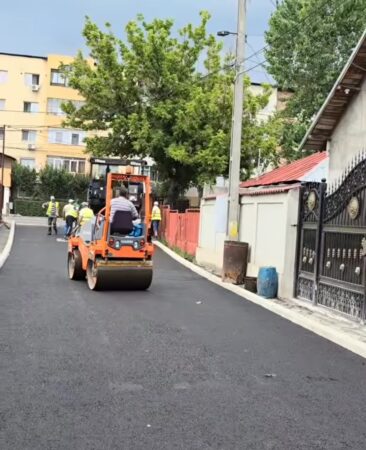 S-a finalizat modernizarea străzii Cocorilor din municipiul Târgoviște Primăria Târgoviște a anunțat că s-a finalizat modernizarea străzii Cocorilor. Această investiție face parte dintr-un program mai amplu de îmbunătățire a rețelei de drumuri din municipiul Târgoviște.