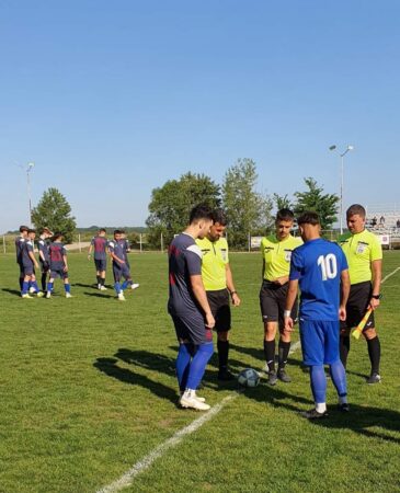 Reluarea activității fotbalistice la nivelul județului Dâmbovița intră în linie dreaptă Încep pregătirile pentru noul sezon fotbalistic în județul Dâmbovița , chiar de astăzi 15 iulie, marcând astfel începutul unei perioade aglomerate