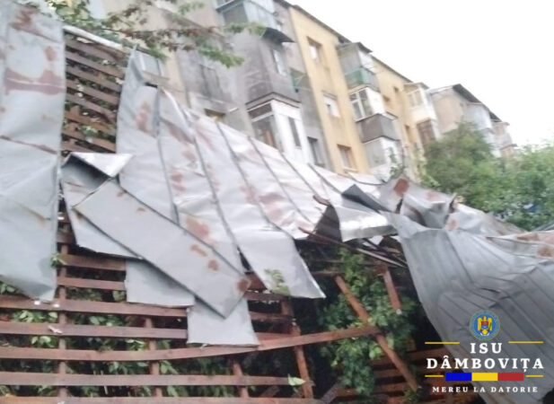 Furtuna a făcut ravagii în Dâmbovița Bilanțul intervențiilor desfășurate în contextul manifestării fenomenelor meteorologice periculoase de către pompierii dâmboviţeni.