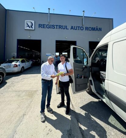 RAR: Autovehiculele cu volanul pe partea dreaptă din UK trebuie să fie modificate pentru a primi CIV Registrul Auto Român reamintește că autovehiculele cu volanul pe partea dreaptă provenite din Regatul Unit al Marii Britanii și Irlandei de Nord (UK)