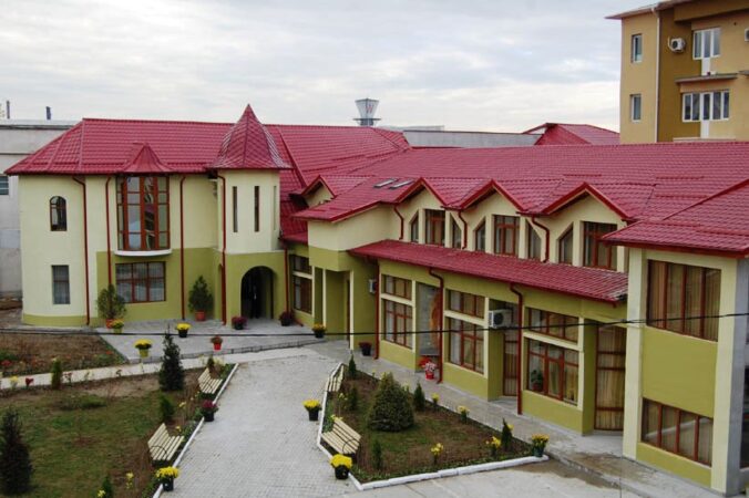 Seminarul Teologic Ortodox „Sfântul Ioan Gură de Aur” Târgoviște a primit statutul de ȘCOALĂ EUROPEANĂ În perioada 29 aprilie-19 iulie 2024 s-a desfășurat, la nivel național, cea de-a XIX-a ediție a competiției „Şcoală Europeană”. Competiția este una de anvergură