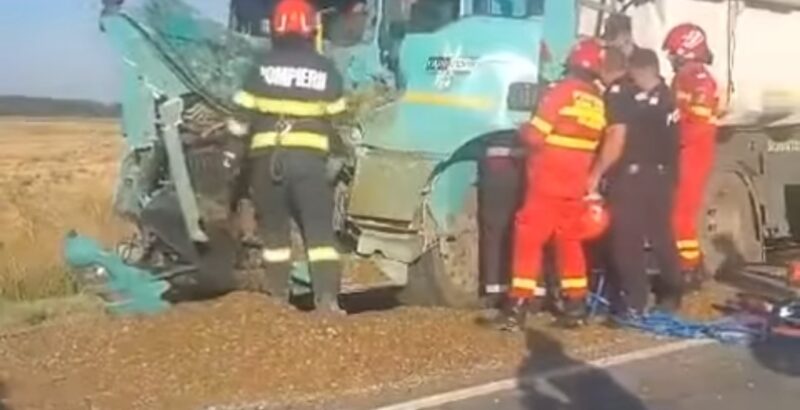Coliziune între două autocamioane pe DN 71 Târgoviște-București Polițiștii din cadrul Poliției Orașului Răcari au fost sesizați prin SNUAU 112 cu privire la producerea unui accident rutier pe raza comunei Conțești.