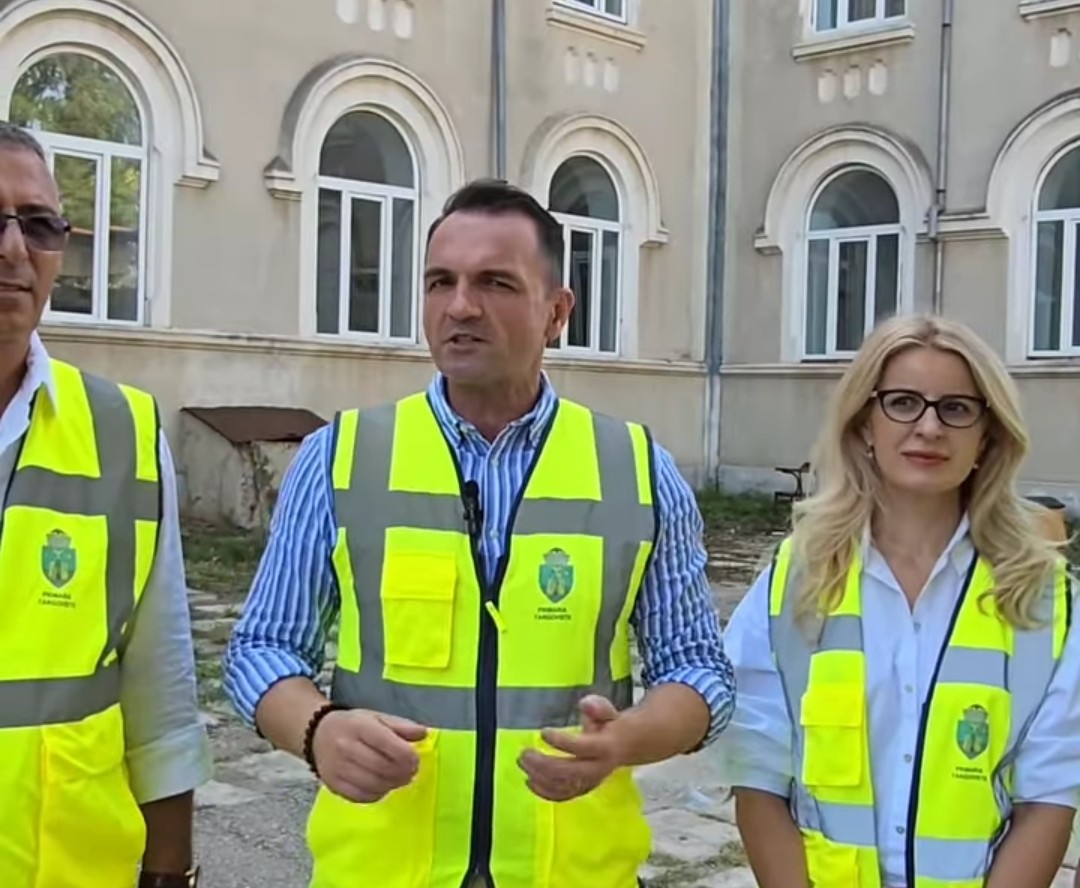 Primarul municipiului Târgoviște, Cristian Daniel Stan spune ca este vorba despre proiecte în valoare de aproximativ 50.000.000 lei