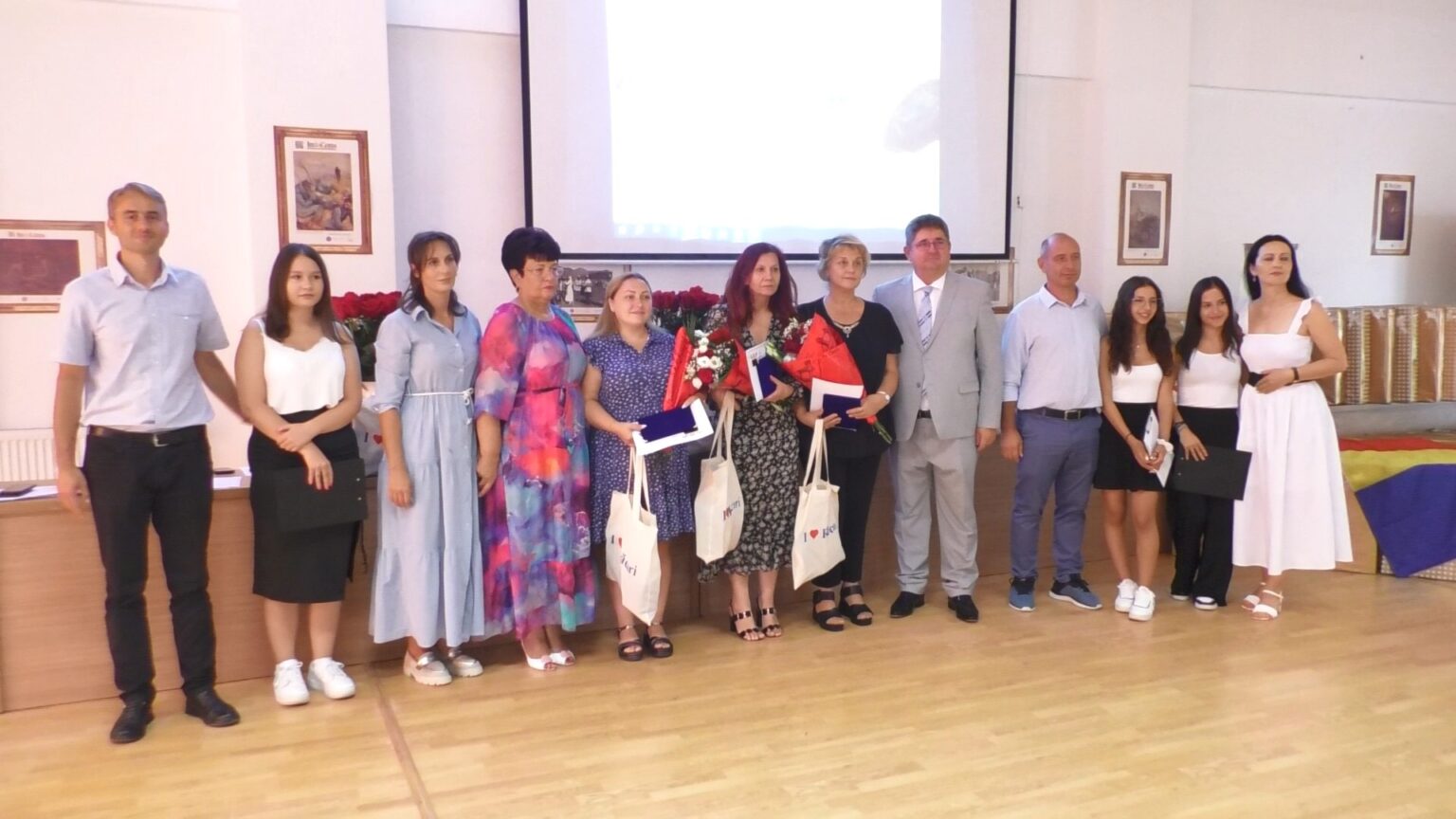 Ziua orașului Răcari, excelența a fost sărbătorită prin premii substanțiale Orașul Răcari a fost în sărbătoare, comunitatea a sărbătorit într-un cadru festiv.