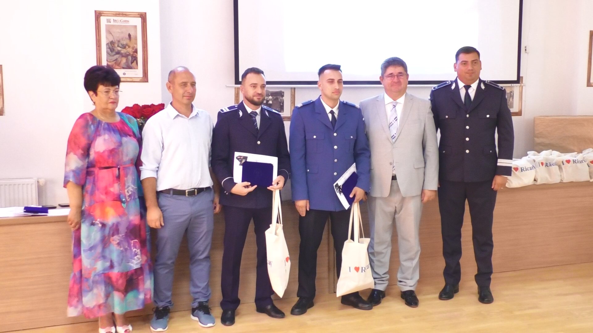 Orașul Răcari a fost în sărbătoare, comunitatea a sărbătorit într-un cadru festiv.