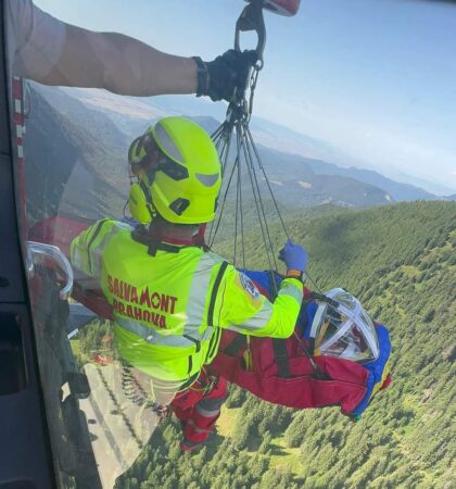 Tragedie în Munții Bucegi Tragedie în Munții Bucegi, un grup de patru persoane a fost implicat într-un accident pe Brâna Aeriană.