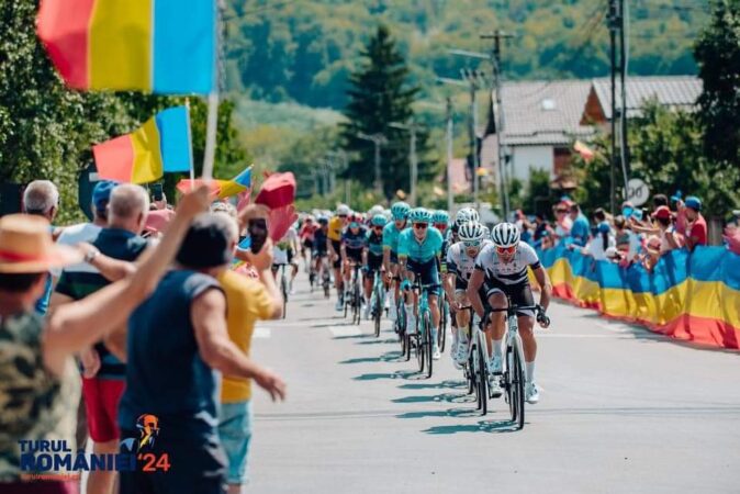 Muncipiul Târgoviște și județul Dâmbovița au fost gazdele etapei 4 din Turul de Ciclism al României Muncipiul Târgoviște și județul Dâmbovița au fost gazdele etapei 4 din Turul de Ciclism al României.