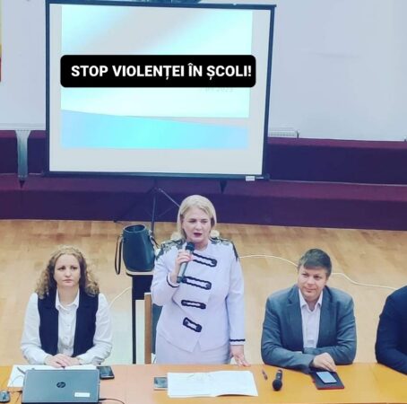 A fost adoptat Planul Național de Combatere a Violenței Școlare Într-o mișcare crucială pentru asigurarea unui mediu sigur și sănătos în școlile din România, Guvernul a adoptat ieri Planul Național de Combatere a Violenței Școlare (PNCVS).