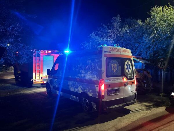 Cutremurător: O placă de beton din tavanul casei s-a prăbușit peste un bărbat, care a decedat Cutremurător: O placă de beton din tavanul casei s-a prăbușit peste un bărbat, care a decedat