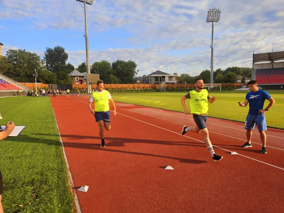 60 de arbitri, dintre care 11 republicani susțin testarea la nivel național, au fost evaluați atât teoretic, cât și fizic în cadrul unei sesiuni de evaluare desfășurate recent.