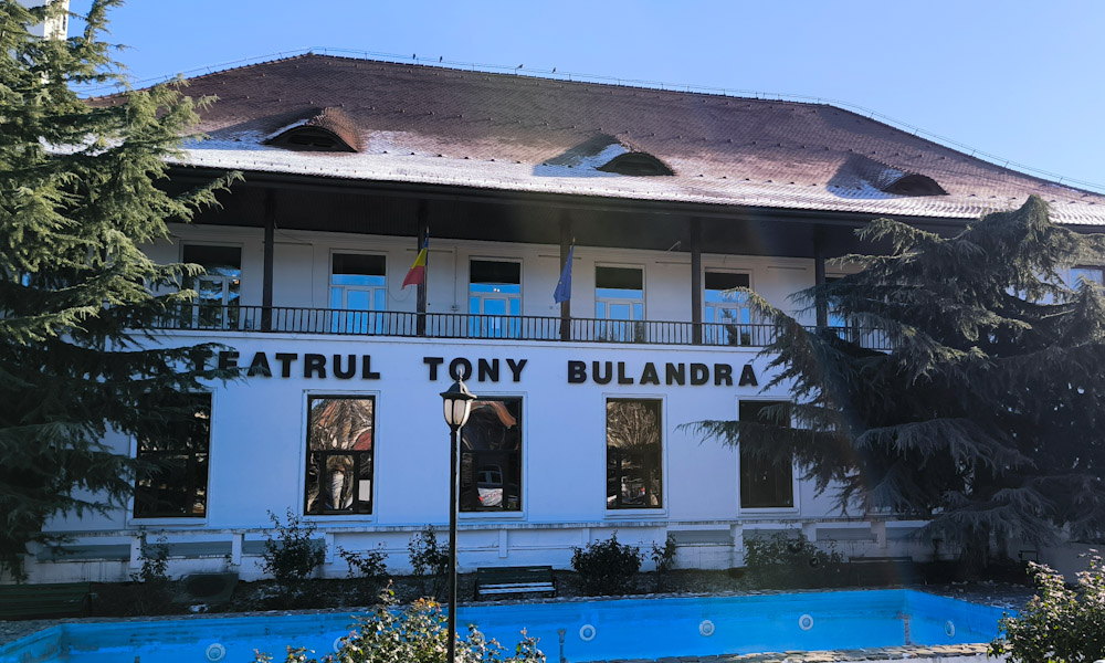 Teatrul „Tony Bulandra” din Târgoviște a anunțat deschiderea stagiunii teatrale 2024-2025, marcând evenimentul printr-o conferință