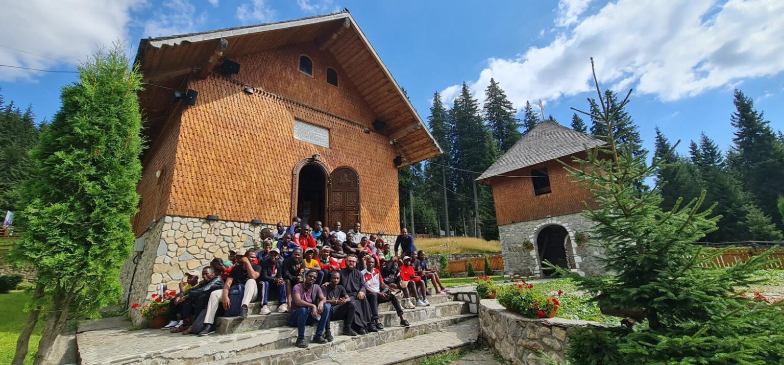 Cu binecuvântarea Înaltpreasfințitului Părinte Arhiepiscop și Mitropolit Nifon, luni, 19 august 2024, la Centrul Cultural-Misionar al Arhiepiscopiei Târgoviștei,