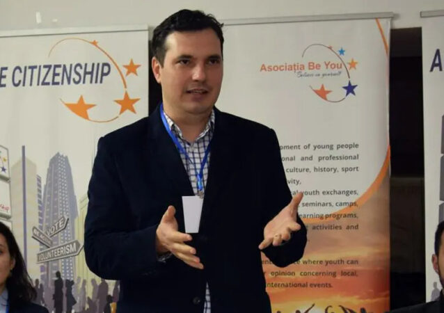 Profesorul Valentin Stancu a fost numit în funcția de inspector școlar general al Inspectoratului Școlar Județean Dâmbovița, marcând un moment istoric pentru instituție. 