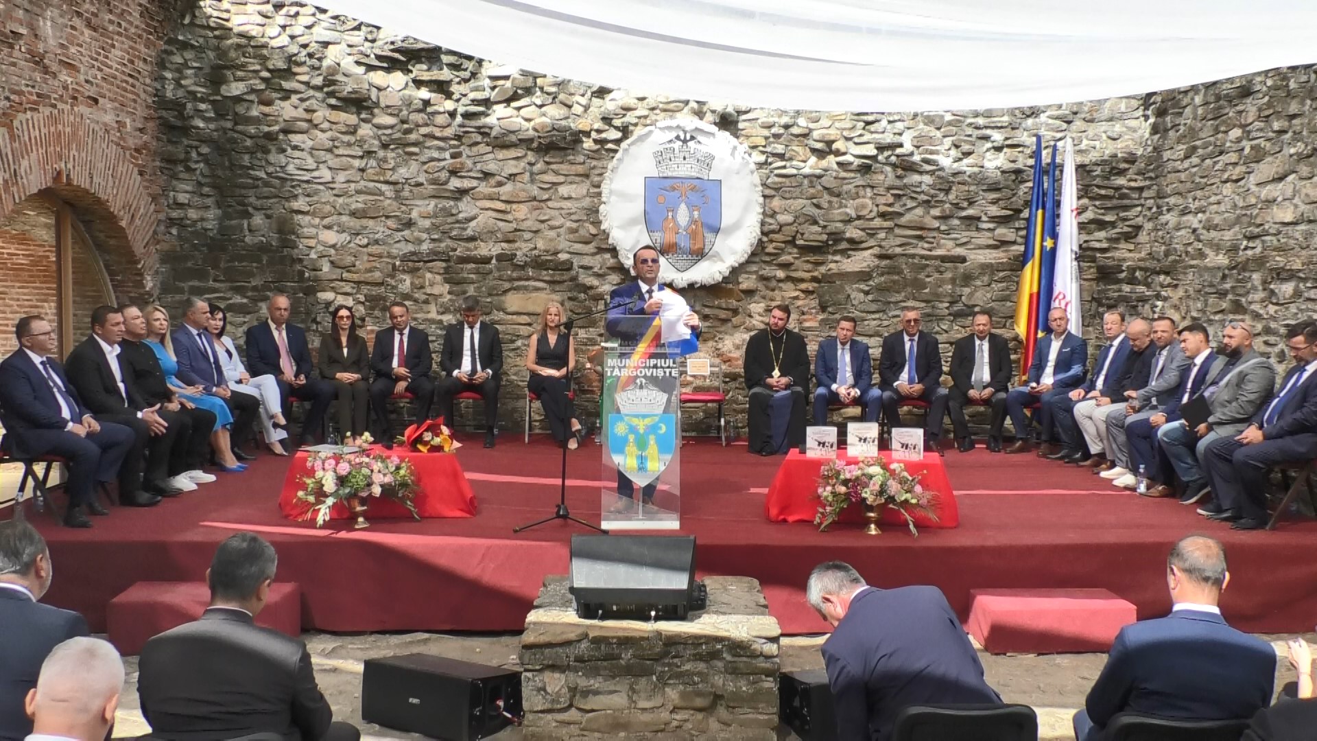 Ieri, în cadrul Zilelor Cetății Târgoviște, un eveniment deosebit a avut loc la Catedrala Mitropolitană, marcând sărbătoarea creștină a Nașterii Maicii Domnului.