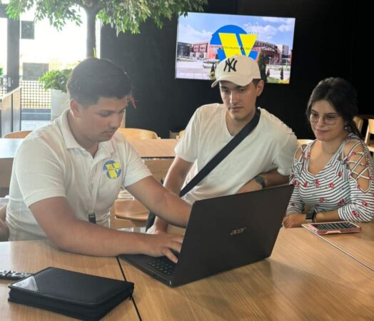 Universitatea Valahia dinTârgoviște vă așteptă și la Dâmbovița Mall pentru o prezentare a ofertei educaționale În perioada 3-16 septembrie, Universitatea Valahia din Târgoviște organizează un eveniment special la Dâmbovița Mall, etajul 1, în zona food-court