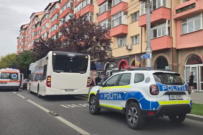  Ieri  după-amiază, 19 septembrie a.c., polițiștii din cadrul Biroului Rutier au fost sesizați cu privire la producerea unui accident rutier. 