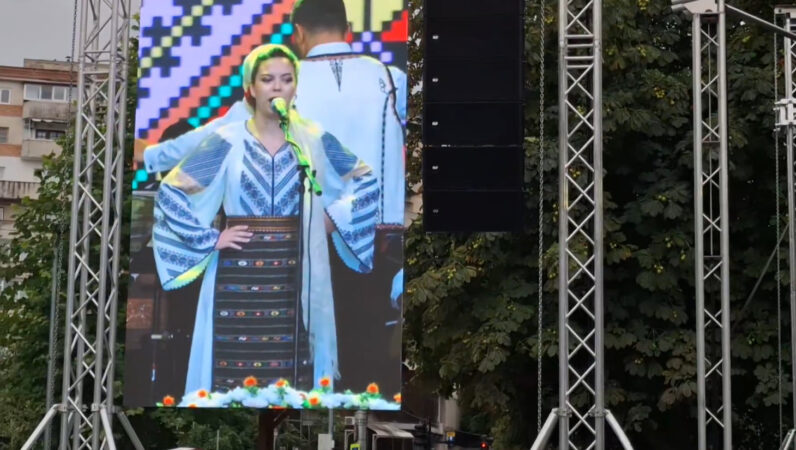 Un regal al cântecului popular românesc la Festivalul -Concurs Național „Ion Dolănescu” Prima zi a Festivalului -Concurs Național "Ion Dolănescu" a fost un adevărat regal al folclorului românesc.