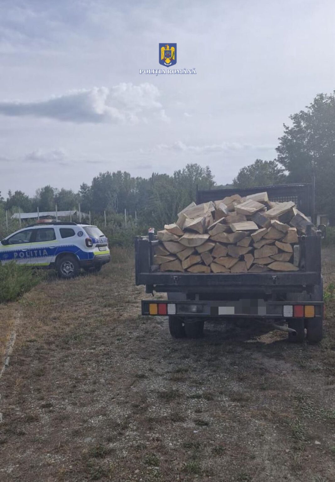 Polițiștii din cadrul Serviciului de Ordine Publică - Biroul pentru Protecția Fondului Forestier și Piscicol, împreună cu reprezentanții Gărzii Forestiere Ploiești