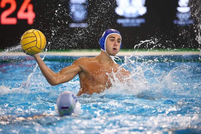 România câștigă Grupa D la Campionatul European de Polo U19 de la Burgas Naționala masculină de polo U19 încheie meciurile din faza grupelor cu trei victorii din trei partide, câștigând Grupa D cu un total de 9 puncte