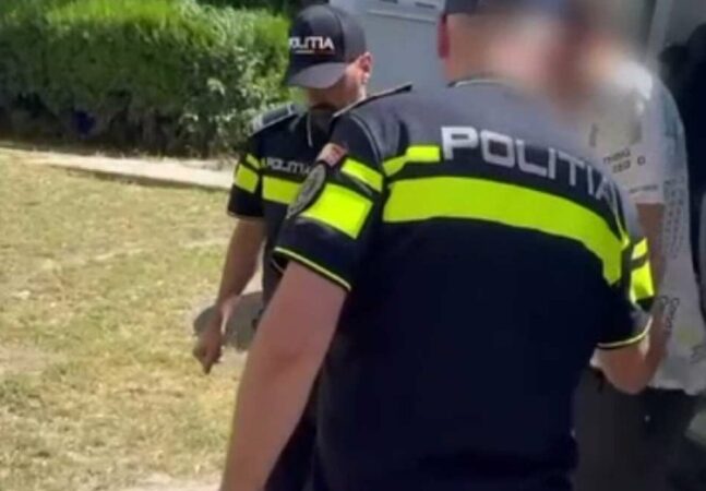 A ajuns în arest după ce și-a snopit în bătaie șotia În urma cercetărilor efectuate de polițiștii din cadrul Secției nr. 13 Poliție Rurală Titu, sub coordonarea unui procuror de la Parchetul