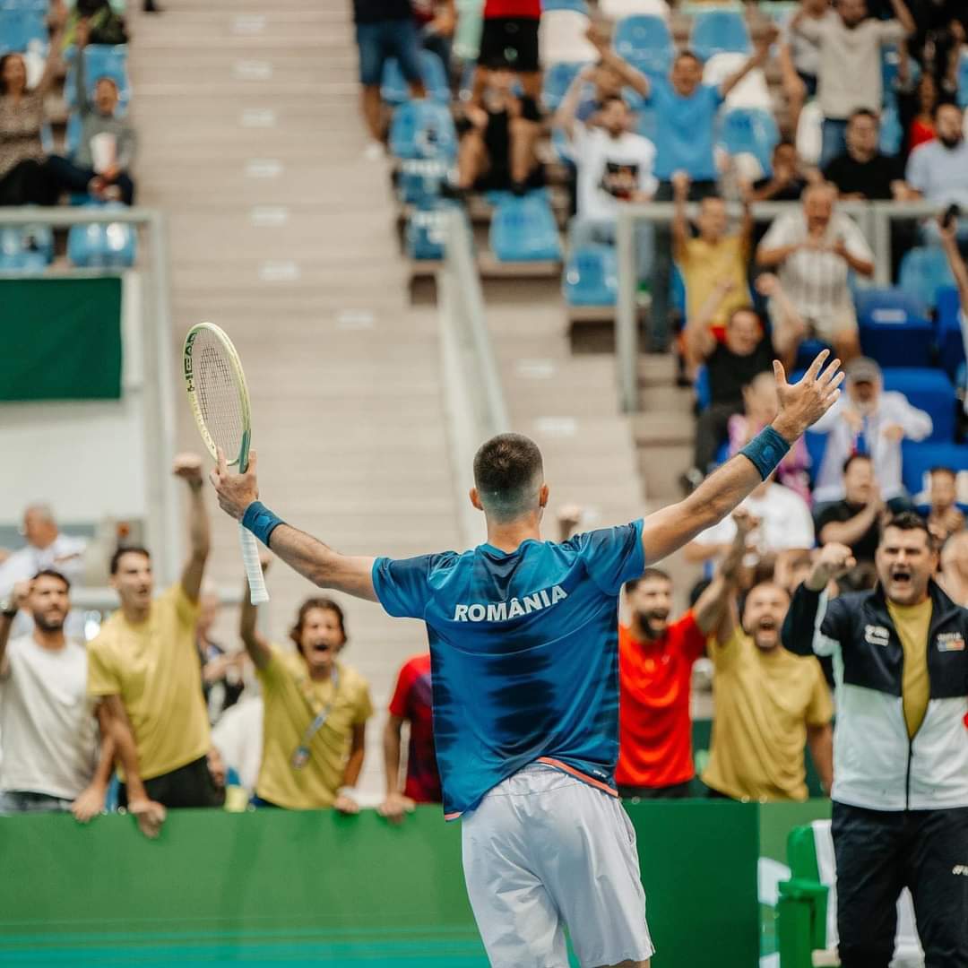 Echipa de tenis a României a obținut o victorie impresionantă împotriva Chinei în Grupa Mondială II a Cupei Davis, cu un scor final de 3-2.