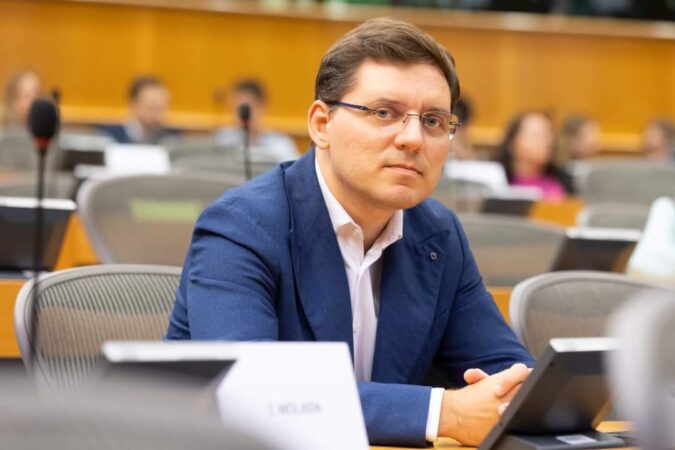 România trebuie să beneficieze de toate fondurile din PNRR Eurodeputatul PSD, Victor Negrescu, a fost desemnat oficial responsabilul grupului social-democrat pentru monitorizarea