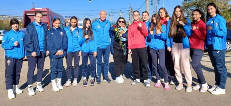 21 dintre cei mai buni sportivi ai noștri, 12 fete și 9 băieți, vor lupta pentru medalii în perioada 22 octombrie