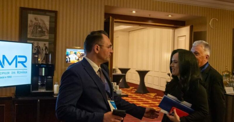  La  Adunarea Autorităților Publice Municipale din România, ministrul Muncii și Solidarității Sociale, Simona Bucura-Oprescu