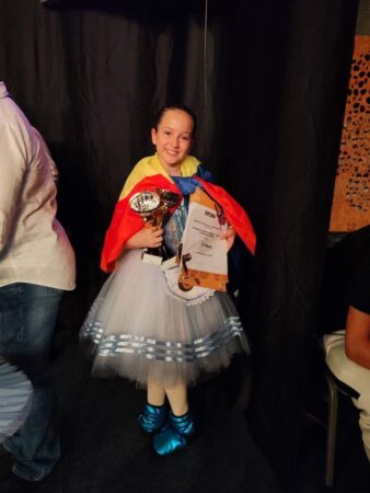 O poveste de inspirație: Daria Sandu, mândria Răcariului, câștigătoare a medaliei de bronz la Campionatul European IDO 2024 Într-o lume plină de provocări, povestea Dariei Sandu, o fetiță de doar 10 ani din orașul Răcari, aduce o rază de speranță și bucurie. Recent