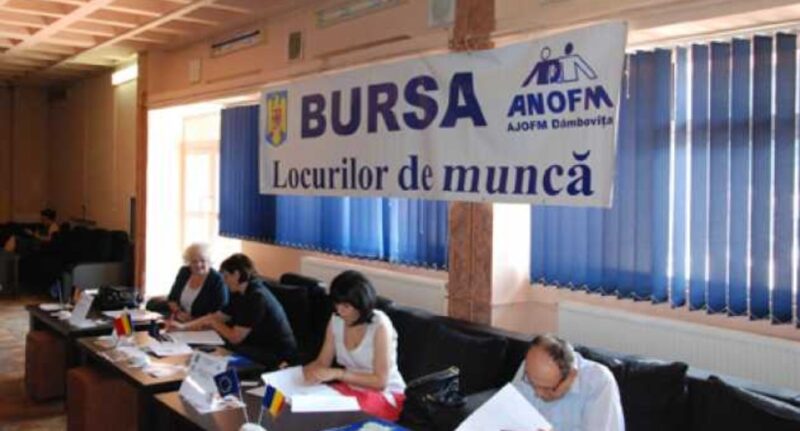 Peste 200 de locuri de muncă sunt disponibile la Bursa Locurilor de Muncă pentru Absolvenți din Târgoviște În data de 11 octombrie 2024 , are loc Bursa Locurilor de Muncă pentru Absolvenți la Clubul Studenților din Târgoviște.