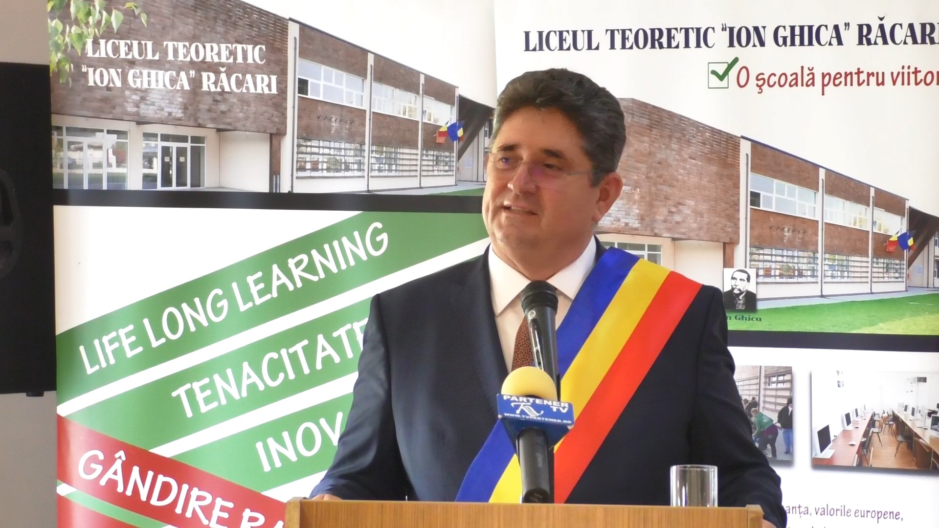 Răcari a marcat un nou moment semnificativ în istoria sa, prin constituirea noului Consiliu Local și depunerea jurământului de către primarul Marius Caravețeanu