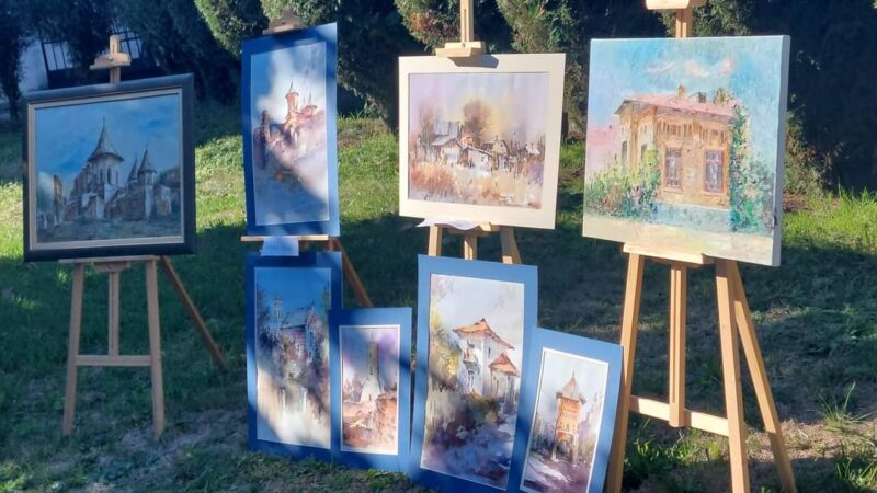 Ieri, Centrul Județean de Cultură a fost gazda vernisajului celei de-a II-a ediții a Taberei Internaționale de Creație Artistică "Bijuterii Arhitecturale Dâmbovițene"