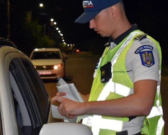 Un bărbat în vârstă de 57 de ani din Doicești a fost oprit pentru control de către polițiștii Biroului Rutier pe strada 1 Mai din Târgoviște