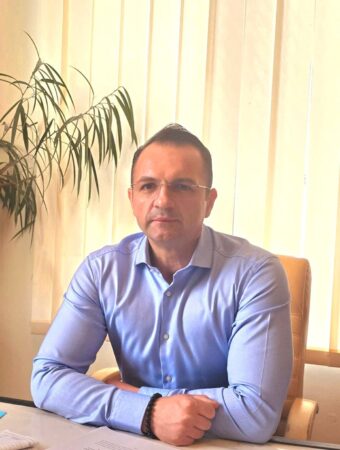 Primarul municipiului Târgoviște, Daniel Cristian Stan, va începe o nouă provocare administrativă,   i-a fost validat mandatul obținut