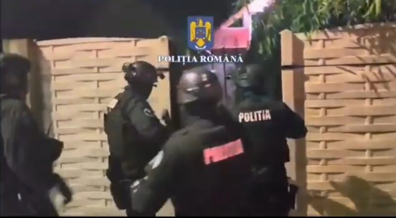 Ieri,  8 octombrie 2024, polițiștii IPJ Ilfov, sprijiniți de alte structuri cu atribuții pe linia poliției judiciare, au  pun în executare 37 mandate