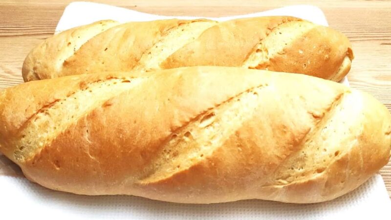 România se confruntă cu o nouă creștere a prețurilor la pâine, pe fondul majorării costurilor la materia primă. Producătorii anunță c