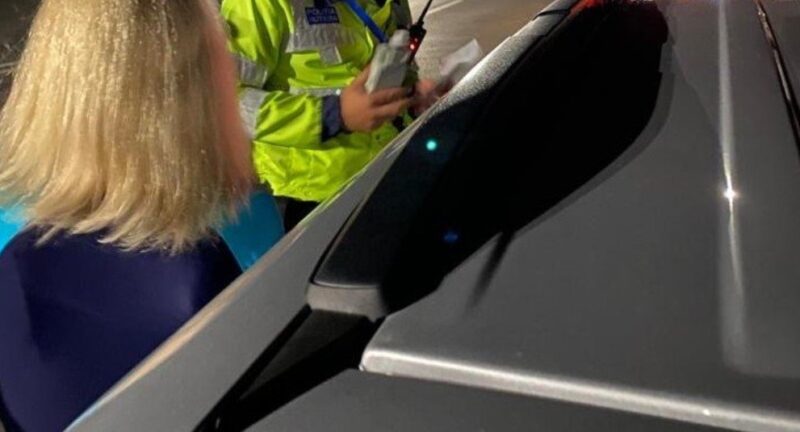 În n cursul serii trecute,  în jurul orei 21:30, polițiștii din cadrul Secției nr. 13 Poliție Rurală Titu au fost sesizați de către un bărbat cu privire la producerea unui accident rutier în localitatea Potlogi.