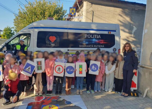 În perioada 21-24 octombrie a.c., polițiștii de la Biroul Siguranță Școlară  Dâmbovița au desfășurat 25 de activități informativ-preventive