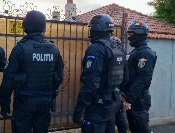 Ca urmare a probatoriului administrat de către un procuror de la Parchetul de pe lângă Tribunalul Dâmbovița, împreună cu polițiștii