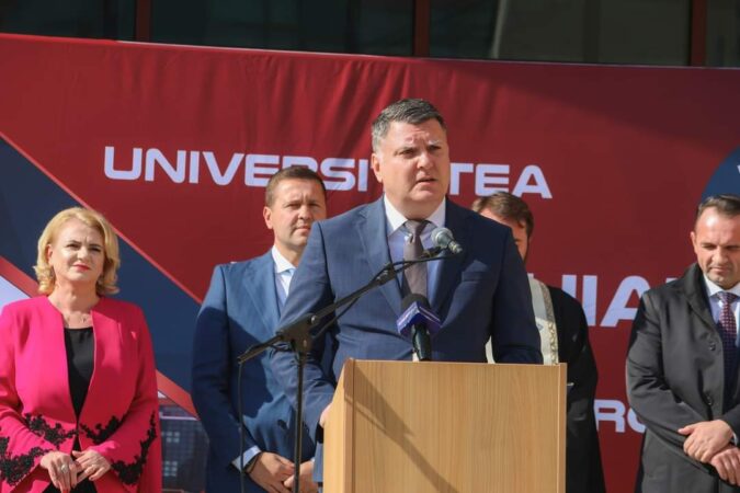 Ministerul Educației a anunțat aprobarea unui nou ordin care stabilește creșterea cuantumului minim al burselor pentru studenți.