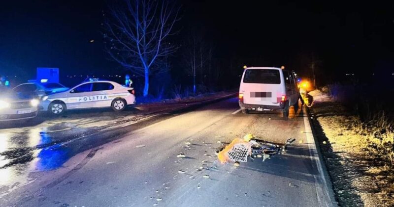 Accident grav la Mogoșani: Biciclist mort de beat, lovit de mașină Un accident rutier a avut loc în localitatea Mogoșani, județul Dâmbovița, soldându-se cu rănirea unui biciclist. Potrivit poliției,